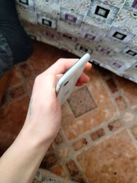 IPhone SE (2020) в Таганроге фото 3