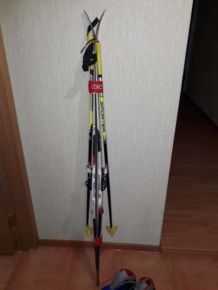 Продам детские лыжи(150см) с палками и ботинками(32р-р) в Пензе фото 3