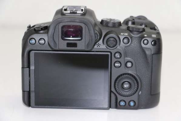 Canon EOS R6 20.1MP Mirrorless Camera - Black W/ 35MM 1:1.4 в фото 3