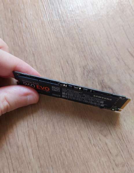 Жётский диск SSD-накопитель Samsung 960 EVO в Москве фото 5