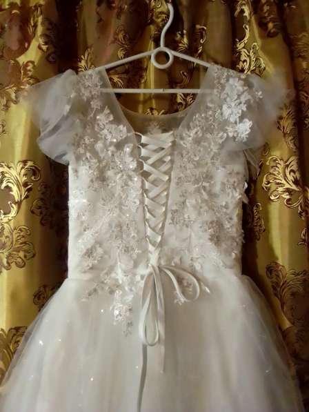 Продаю свадебное платье в Санкт-Петербурге фото 3