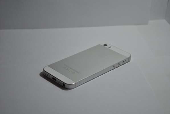 IPhone 5S 16 Gb белый в Ставрополе фото 3