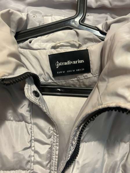 Женский пуховик от Stradivarius в Мытищи