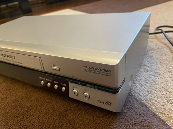 Видеомагнитофон Panasonic NV-HV60 в Звенигороде фото 3