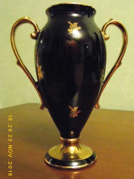 Фарфоровая ваза из Франции в Череповце