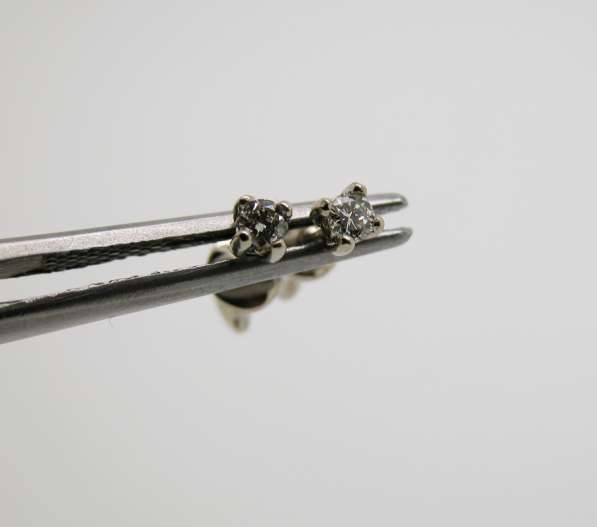 Серьги-гвоздики с бриллиантами Ф 2.6 мм. в Москве фото 3