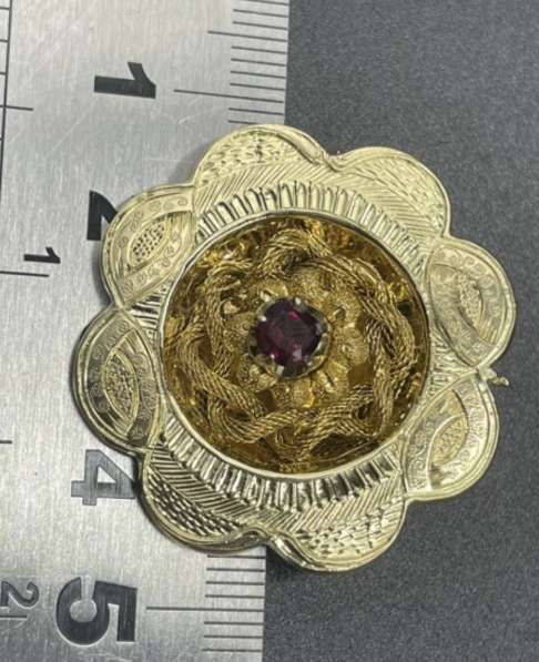 Антикварная золотая брошь,19 век, с рубином 56 пробы в Самаре фото 3