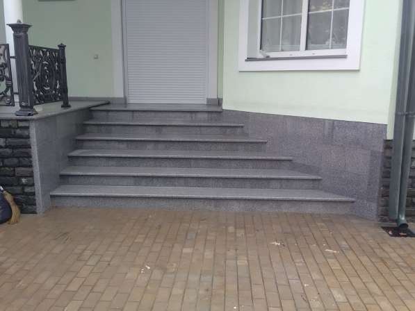 Лестницы из камня мрамора и гранита в Чехове фото 6