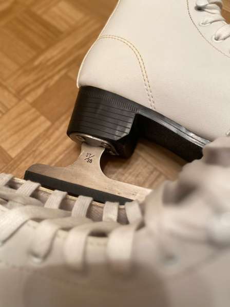 Коньки женские в Тольятти