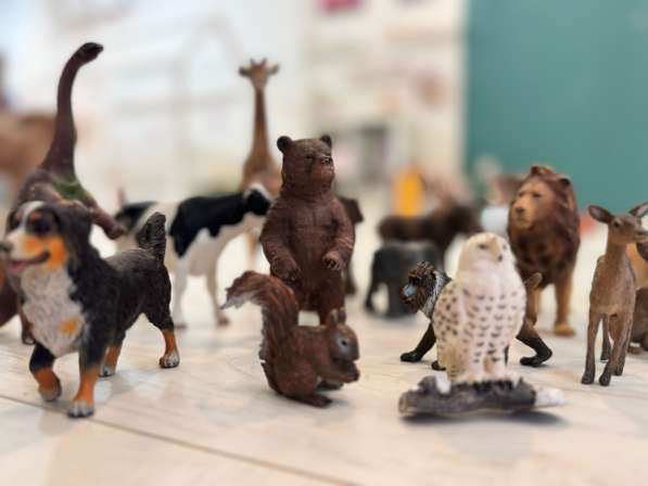 Игрушки фирмы schleich в Москве