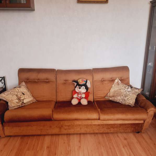 Мягкая мебель б/у диван + 2 кресла