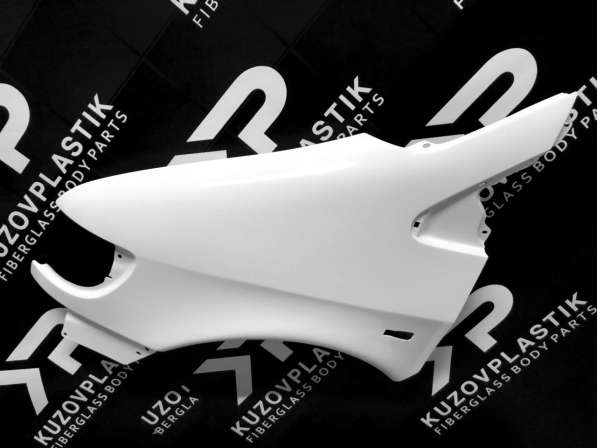 Крыло на Мерседес Vito W638 из стеклопластика в 