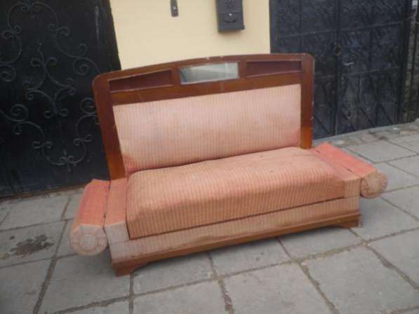 Старинный диван в Москве