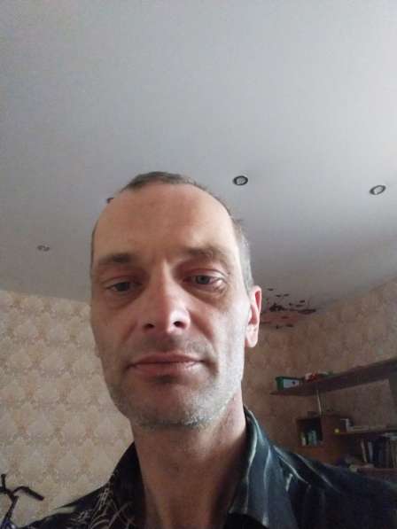 Алексей, 44 года, хочет пообщаться