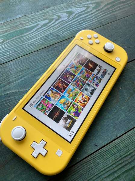 Nintendo Switch Lite + игры в Москве фото 12