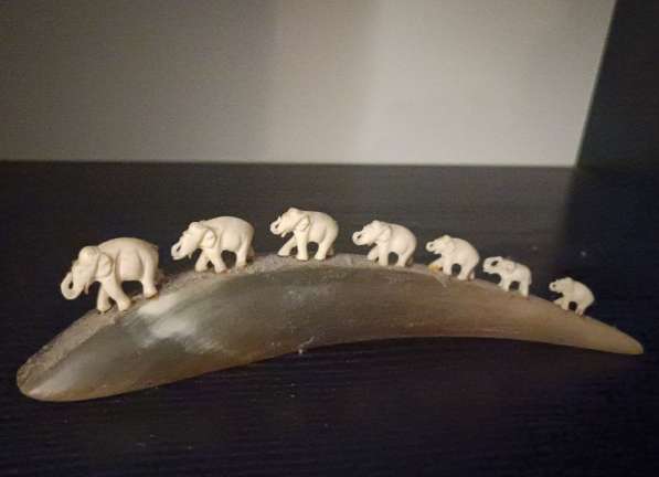 Сувенир «Семь слонов на роге изобилия»
