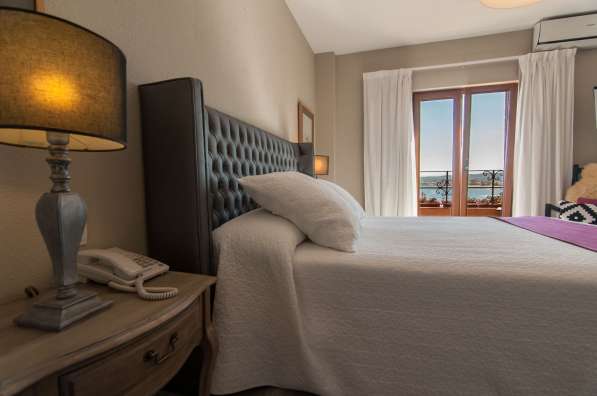 Продаётся отель-бутик на берегу моря в Испании в фото 9