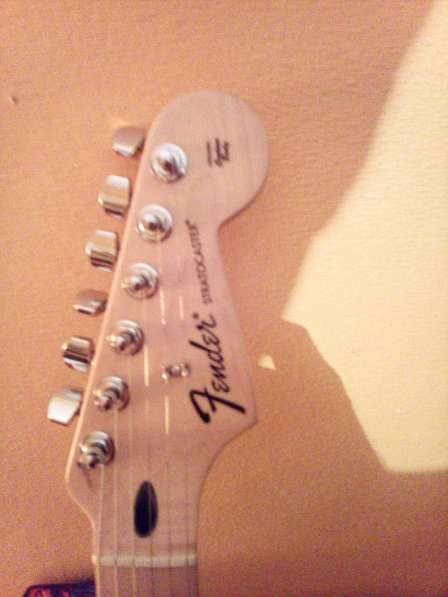 Продам Fender Stratocaster 2009 mexico в Москве фото 3