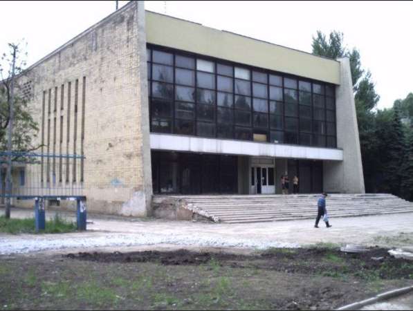 Здание кинотеатра 2000 м. кв, Макеевка
