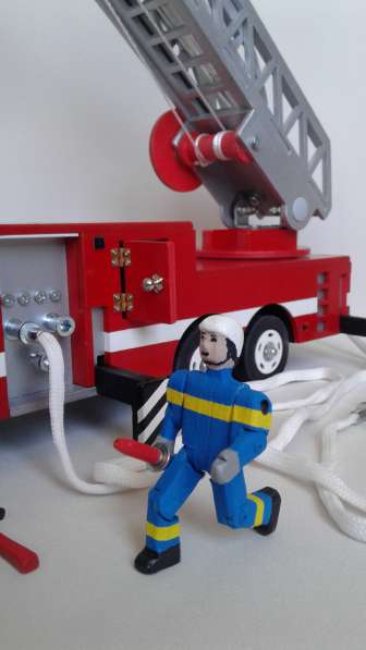 Продам игрушечную пожарную машину в Краснодаре