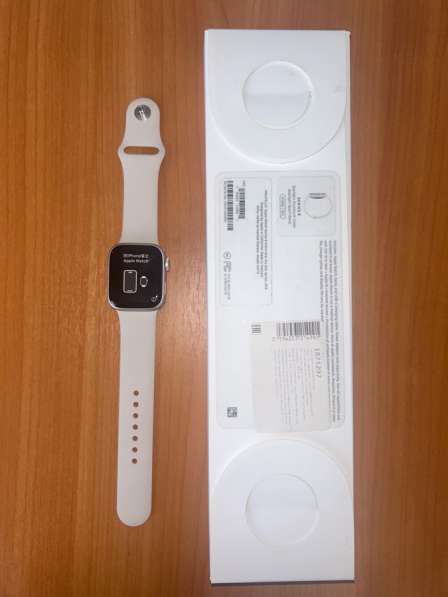 Apple Watch 8 Aluminium Case Starlight 41mm в Уфе фото 5