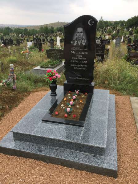 Памятник из гранита. Симферополь. Крым