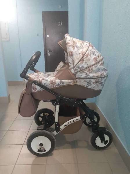 Детская коляска 3 в 1 в Тюмени
