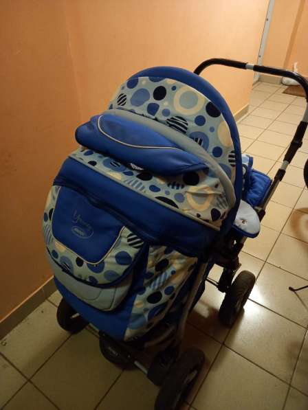 Продам детскую коляску в Красноярске