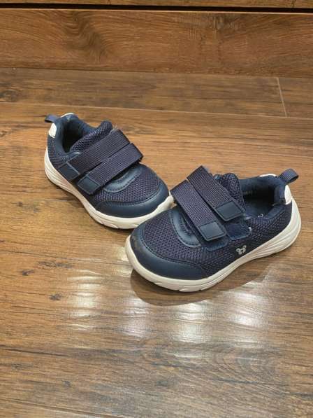 Кроссовки детские