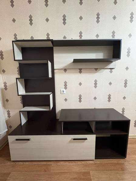 Тумба под телевизор с полками