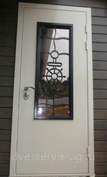 Стальные двери со стеклом и ковкой в Хабаровске фото 6