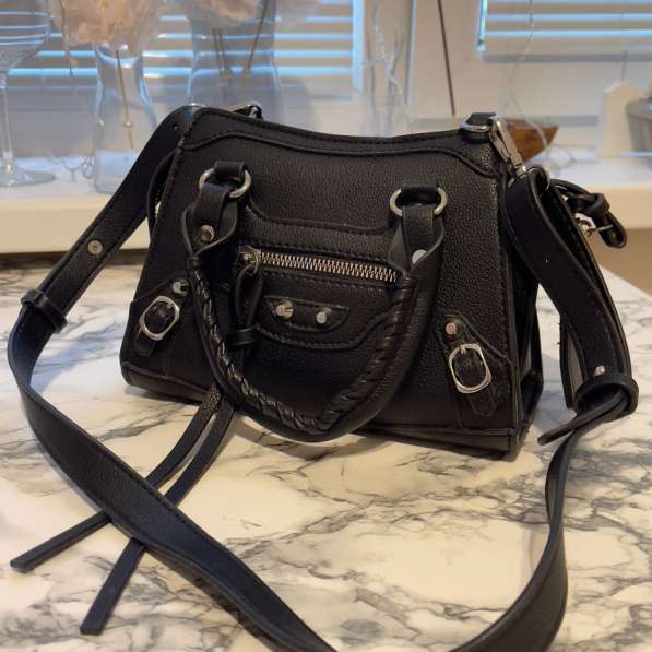 Сумка чёрная небольшая