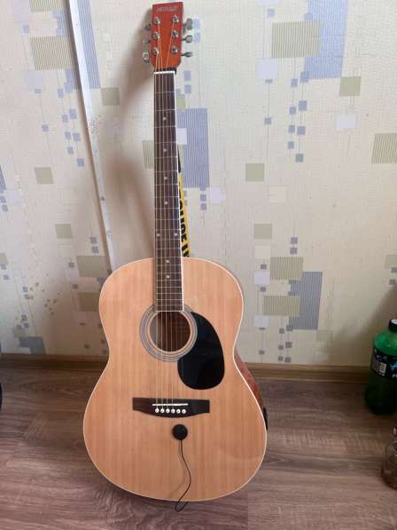 Акустичиски гитара