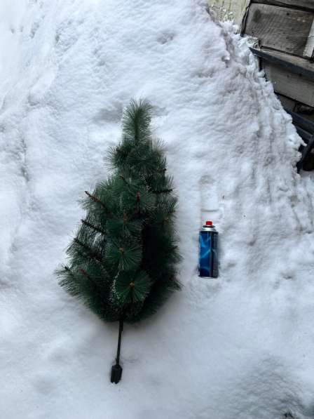 Искуственная ёлочка 50-60 см пушистенькая