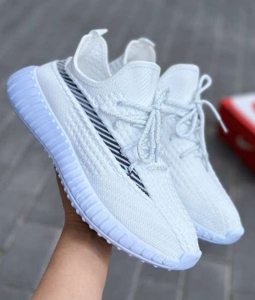 Adidas Yeezy boots 350 в Москве