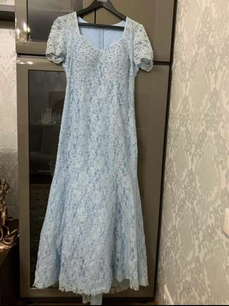 Платье вечернее