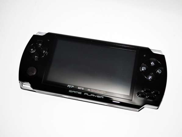 Игровая приставка PSP-3000 4,3 в фото 3