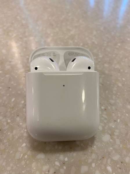 AirPods 2 в Санкт-Петербурге