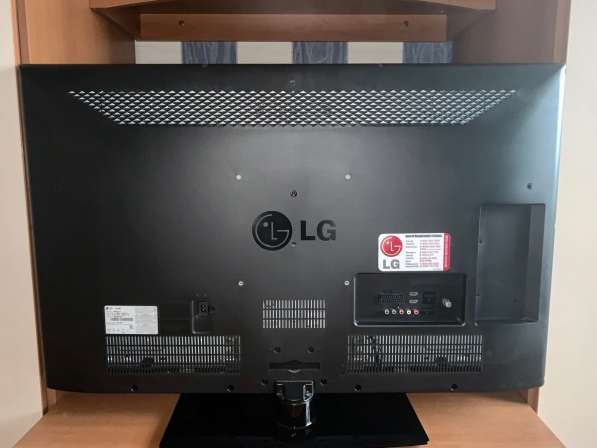 Телевизор LG 42 дюйма. LG 42CS460 в Москве