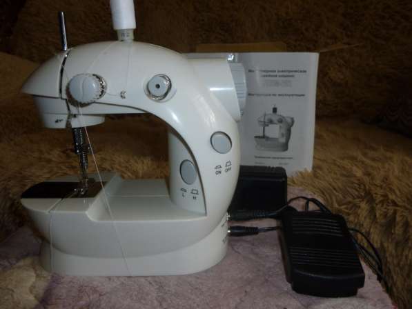Миниатюрная швейная электрическая машина FHSM-202
