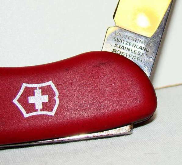 Ножик Victorinox с фиксатором (D841) в Москве фото 3