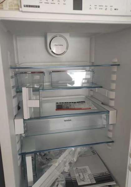 Холодильник встраиваемый с доводчиками Liebherr ICN 3376 НОВ в Тюмени фото 4