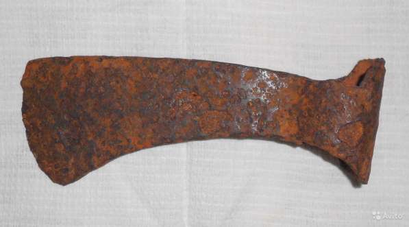 Топор старинный