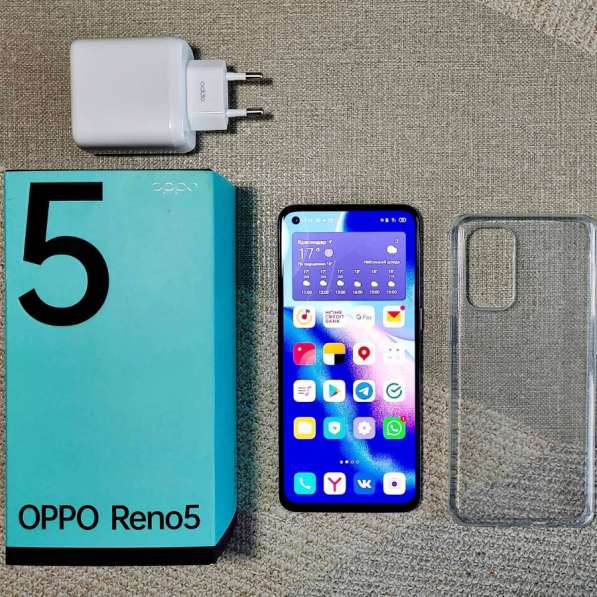 Смартфон OPPO Reno5 в Москве