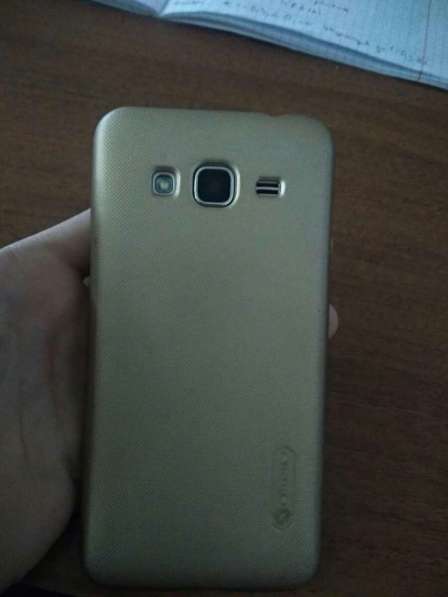 Samsung Galaxy J3 в фото 3