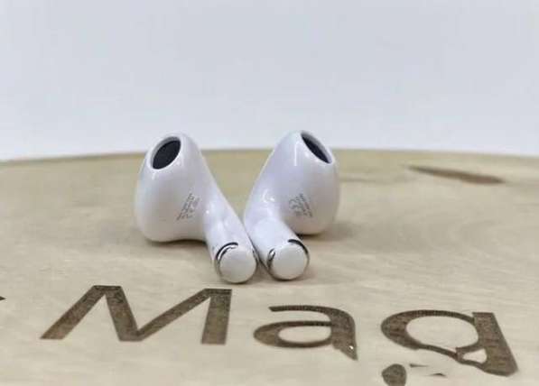 Наушники AirPods 3 в фото 4