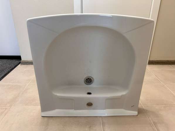 Сантехника (раковина, туалет) в Москве