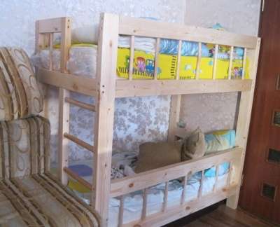 Надежная двухъярусная кровать из массива в Екатеринбурге фото 3