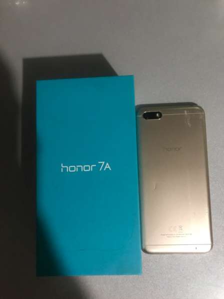 Телефон б/у-2000 р