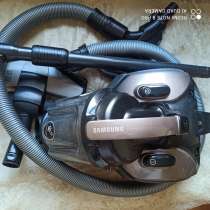 Пылесос самсунг 2100 ват модель VC21K5170HG, контейнер,сухая, в Одинцово